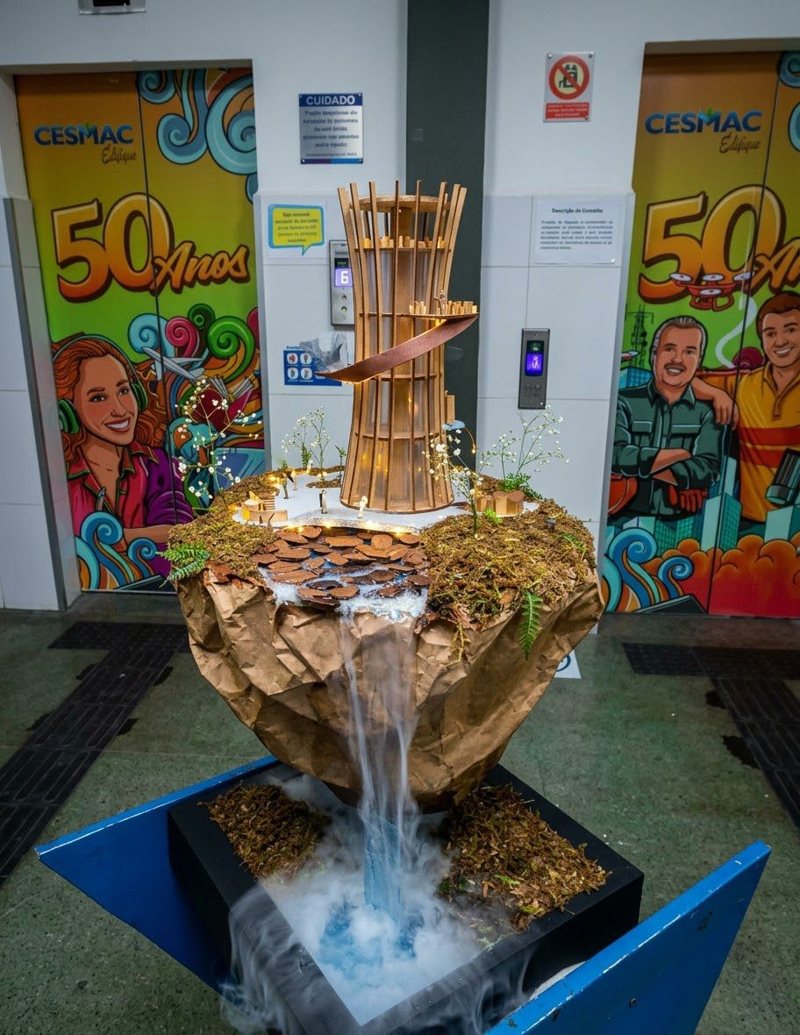 Maquete da Torre do Saber, detalhe da base com efeito de névoa e água
